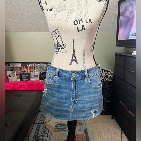 American Eagle Mini Jean Skirt - Picture 1 of 4